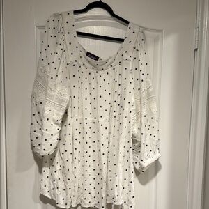White/ black polka dot 3/4 sleeve with lace detail NWT
